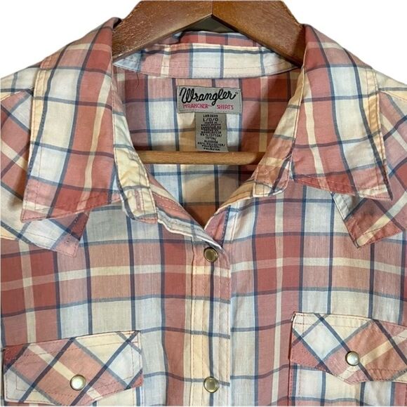 3 for $30! Wrangler short sleeve‎ shirt with  snap buttons - Picture 2 of 8